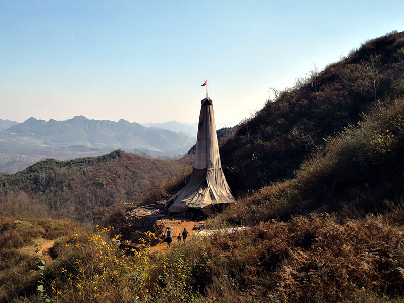 再出發(fā)，亮巖
