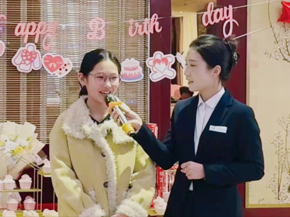 人生第一次，主持夢(mèng)的初次綻放